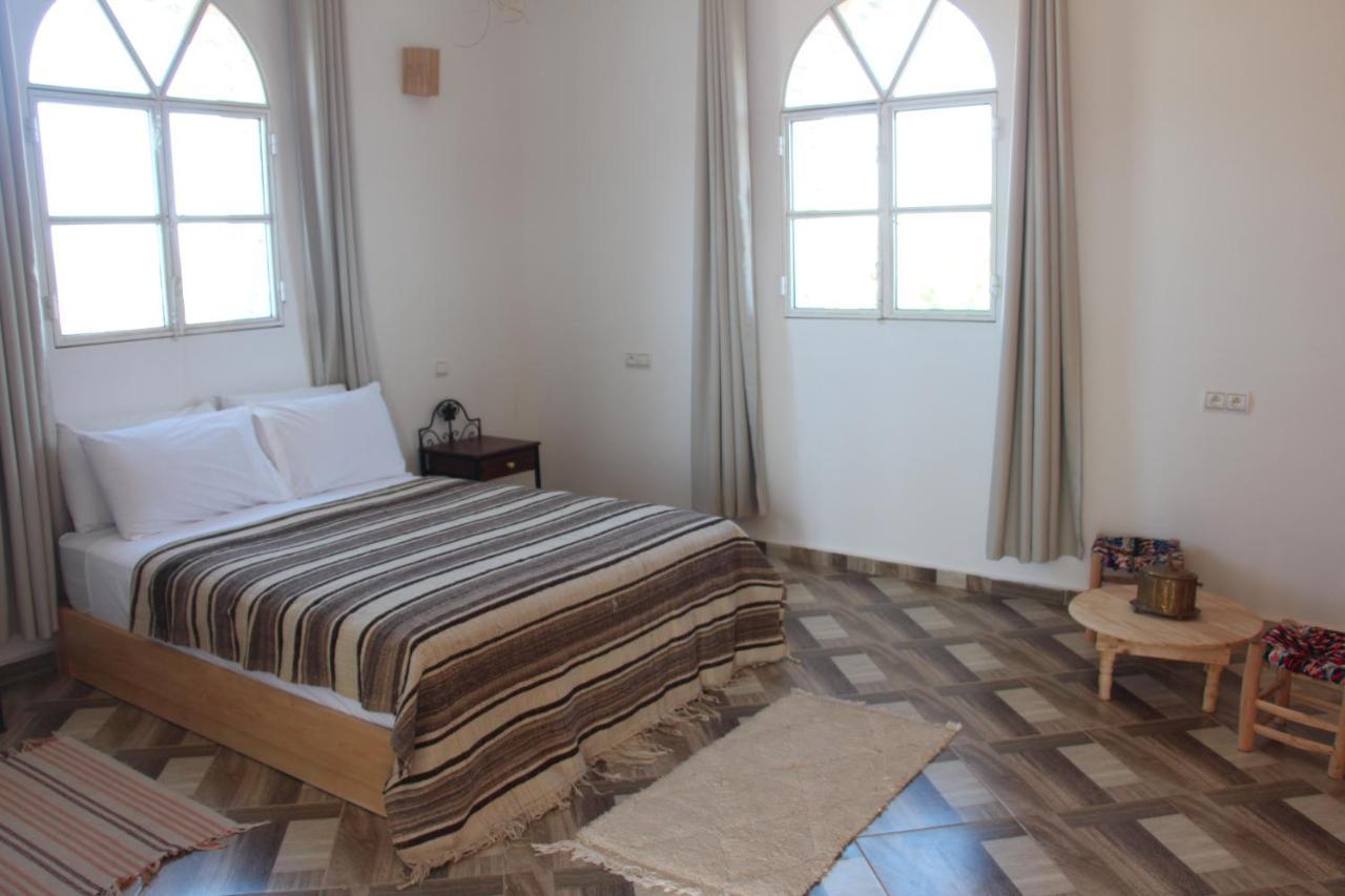 Bed and Breakfast Les Jardins Fleuris Ес-Сувейра Екстер'єр фото